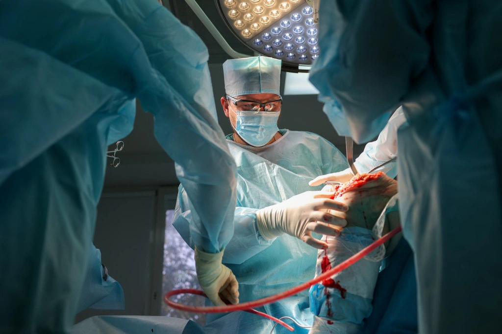 AVER4942.jpg AVER4942.jpg