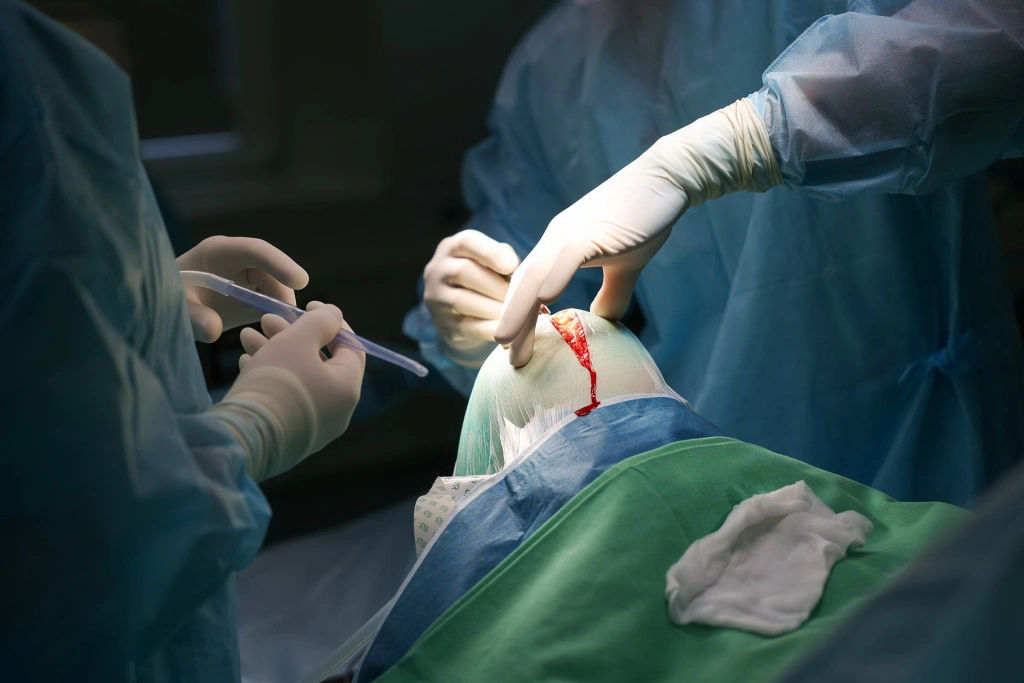 AVER4972.jpg AVER4972.jpg