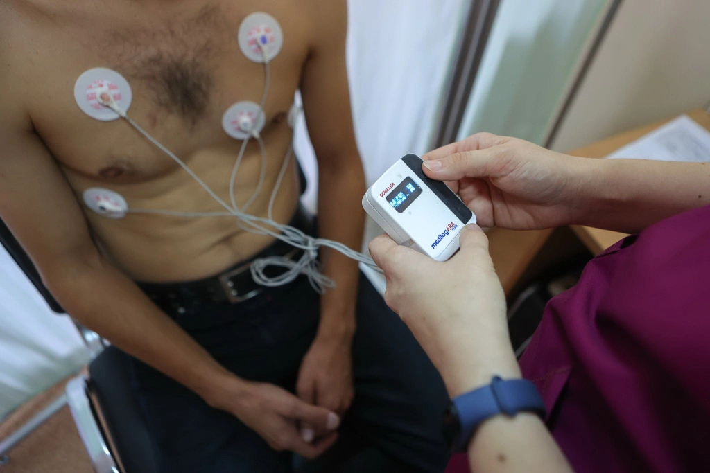 003-Кабинет суточного измерения ЭКГ и давления (аппарат Холтера) (7).jpg 003-Кабинет суточного измерения ЭКГ и давления (аппарат Холтера) (7).jpg