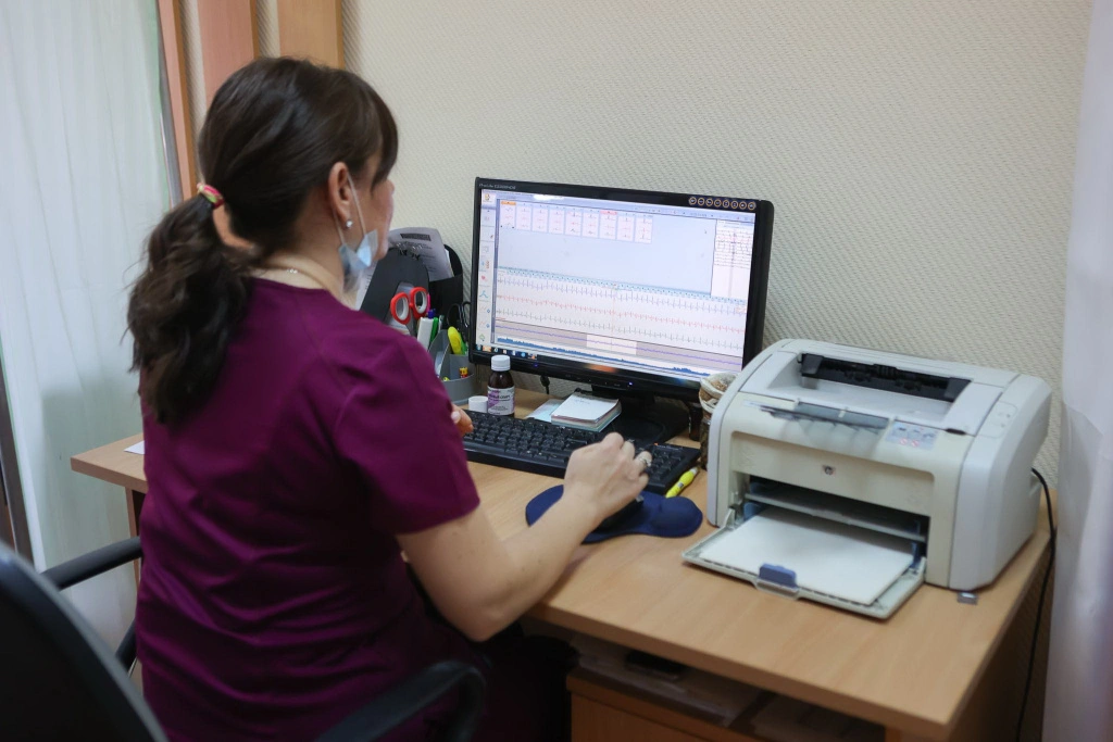 003-Кабинет суточного измерения ЭКГ и давления (аппарат Холтера) (10).jpg 003-Кабинет суточного измерения ЭКГ и давления (аппарат Холтера) (10).jpg