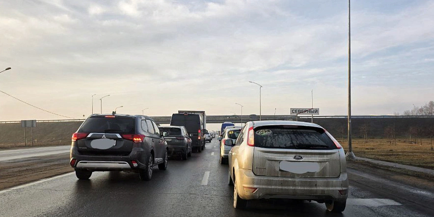 Фото: телеграм-канал «Пробка в Северном»