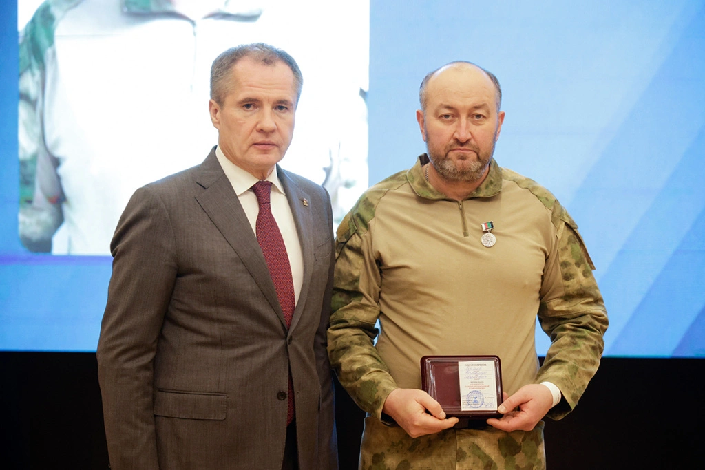 _E_F4759.jpg _E_F4759.jpg